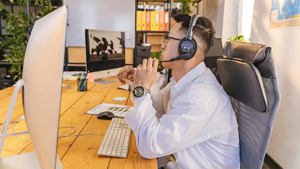Man working in the office